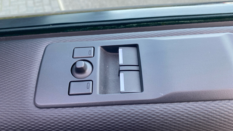 Land Rover Discovery Diesel 3.0 D300 R-Dynamic SE Commercial Auto